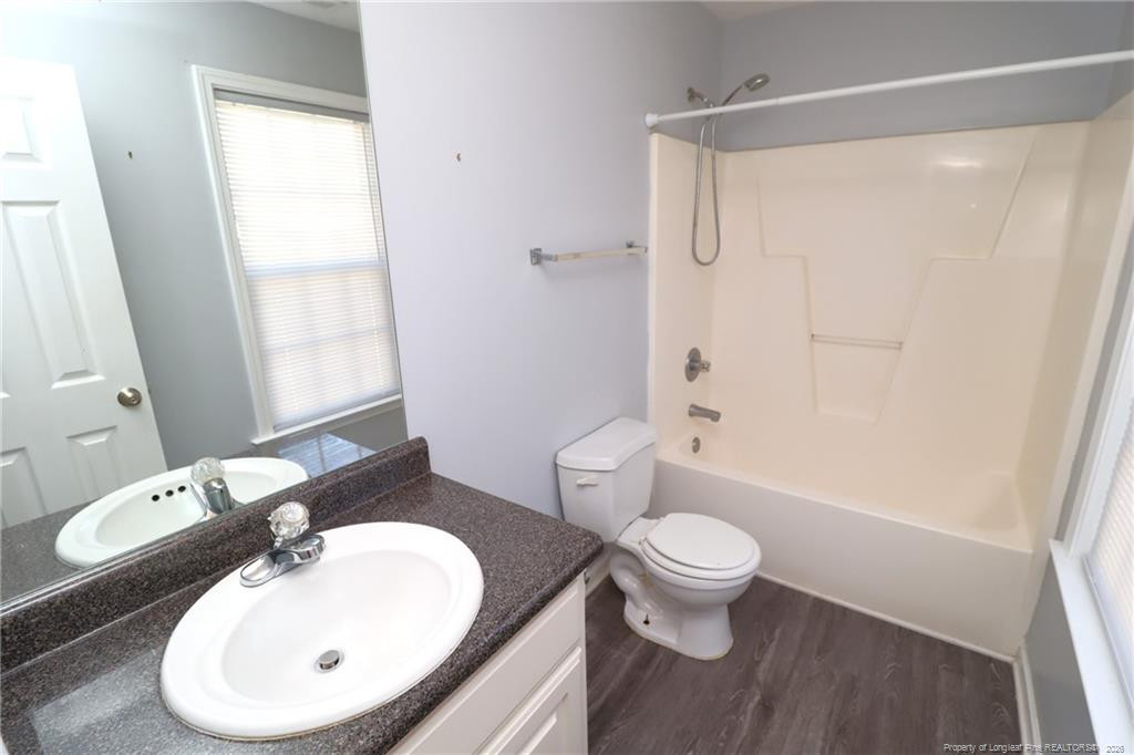 410 Whitehall Court Property Photo 20