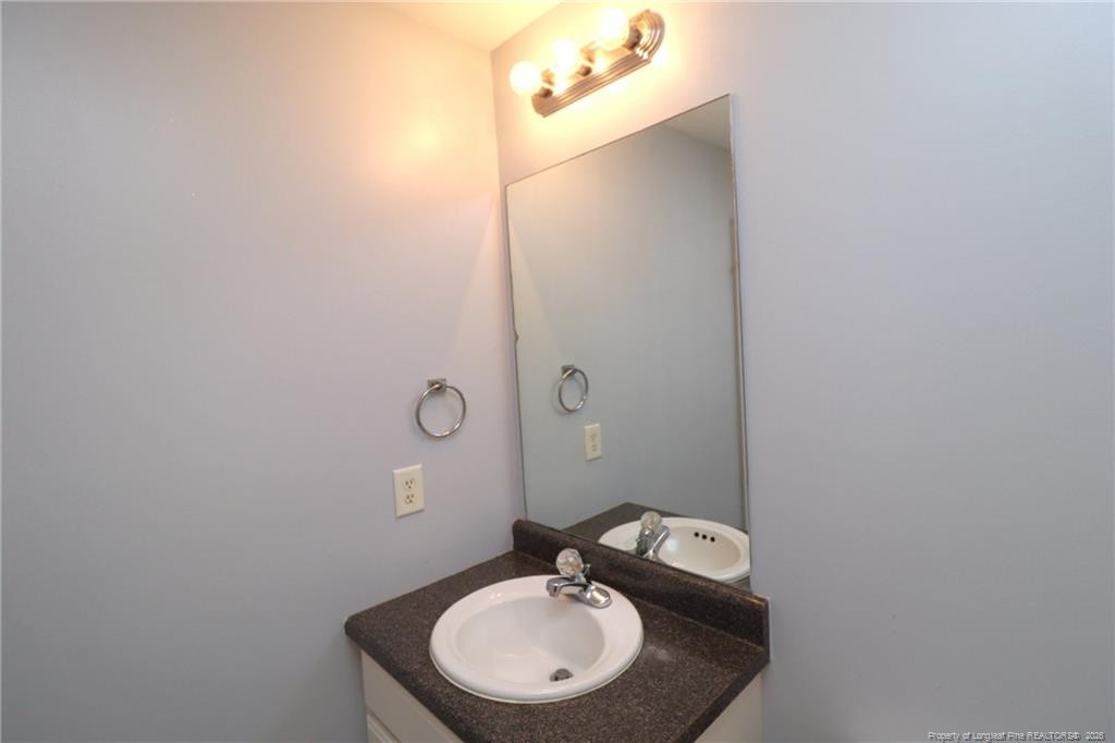 410 Whitehall Court Property Photo 25