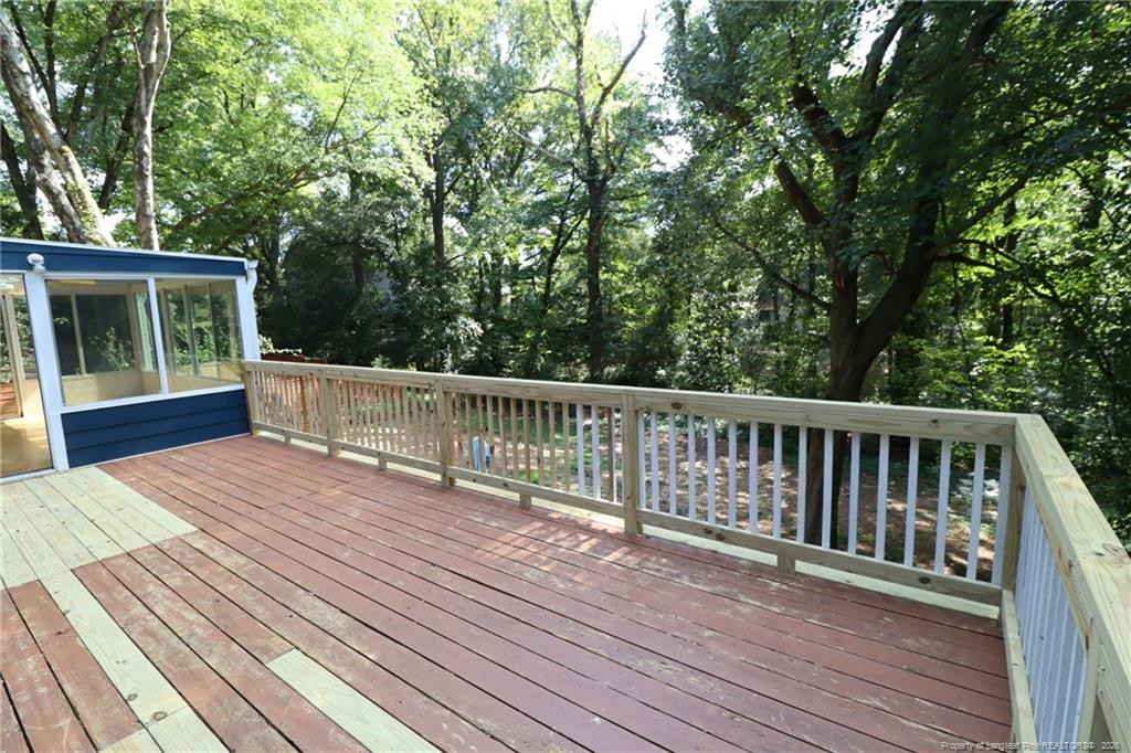 105 Cameron Court Property Photo 32