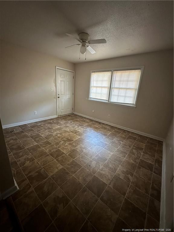 2122 Malloy Street 5 Property Photo 8