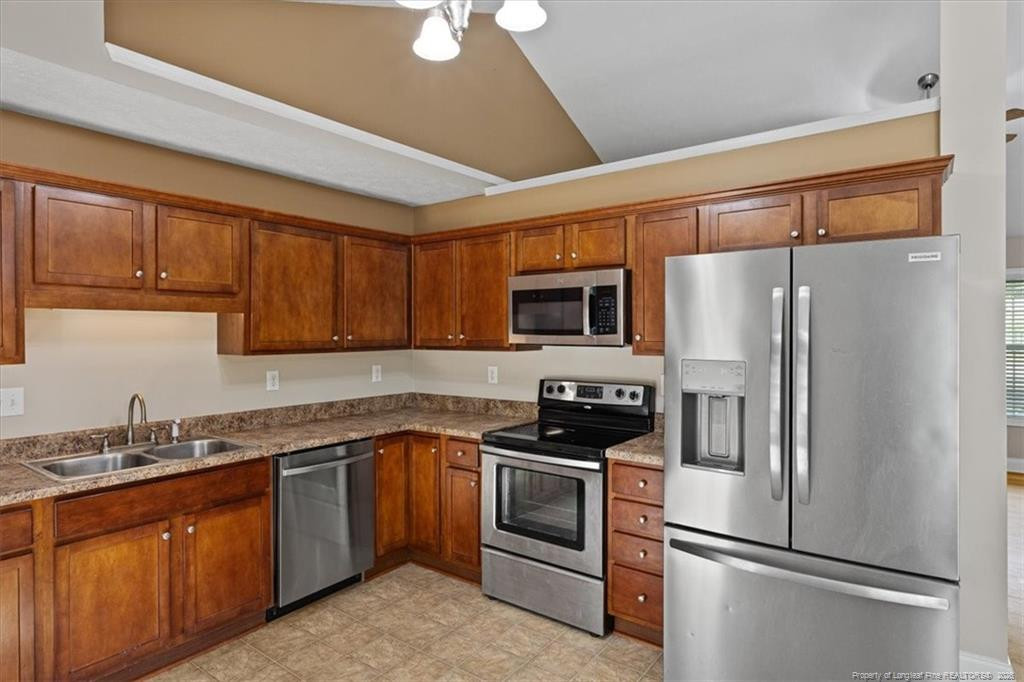 467 Hunters Creek Drive Property Photo 8