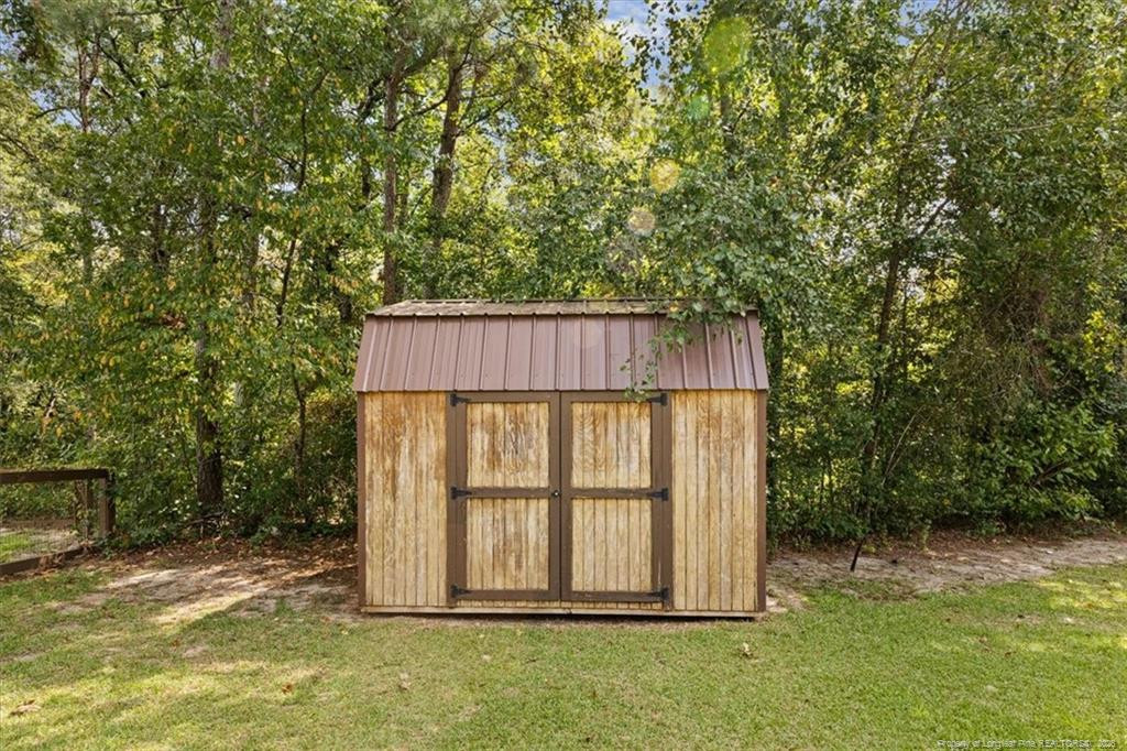 467 Hunters Creek Drive Property Photo 30