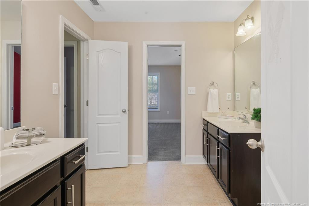 313 Fountain Grove Drive Property Photo 50