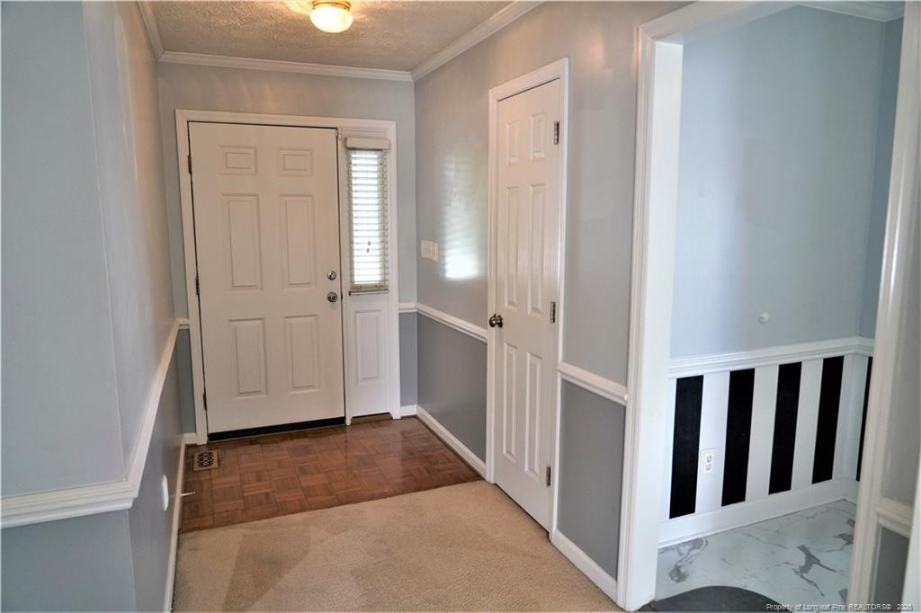 5336 Miranda Drive Property Photo 6