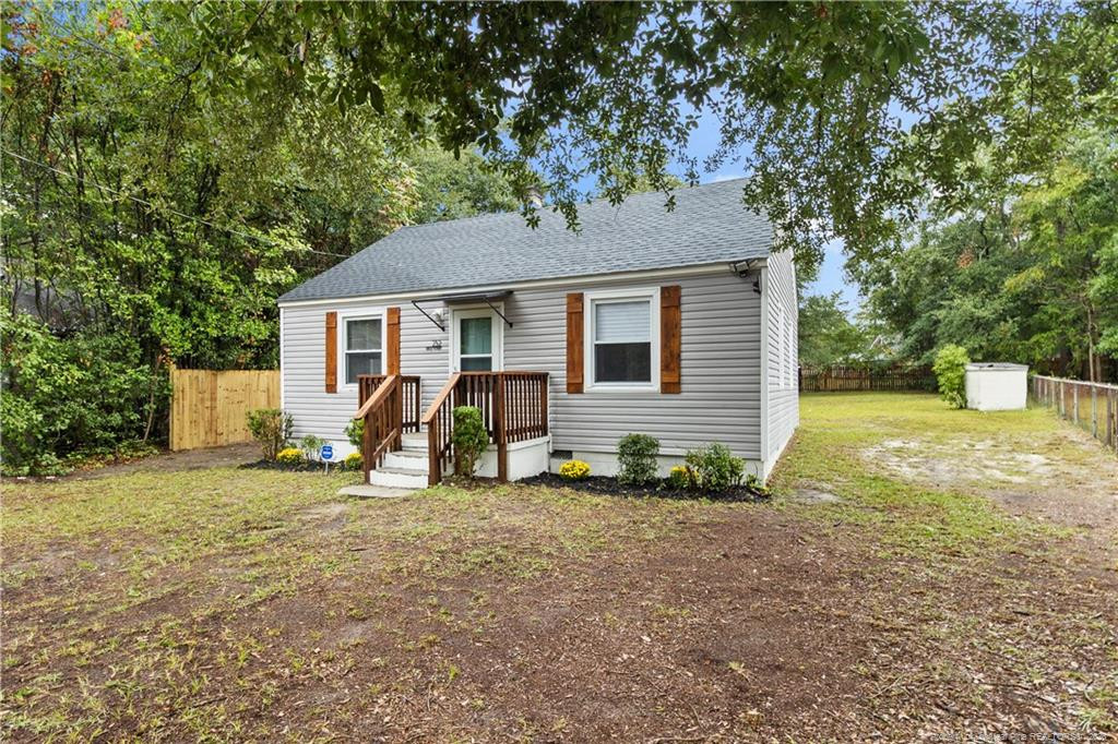 232 Circle Court Property Photo 1