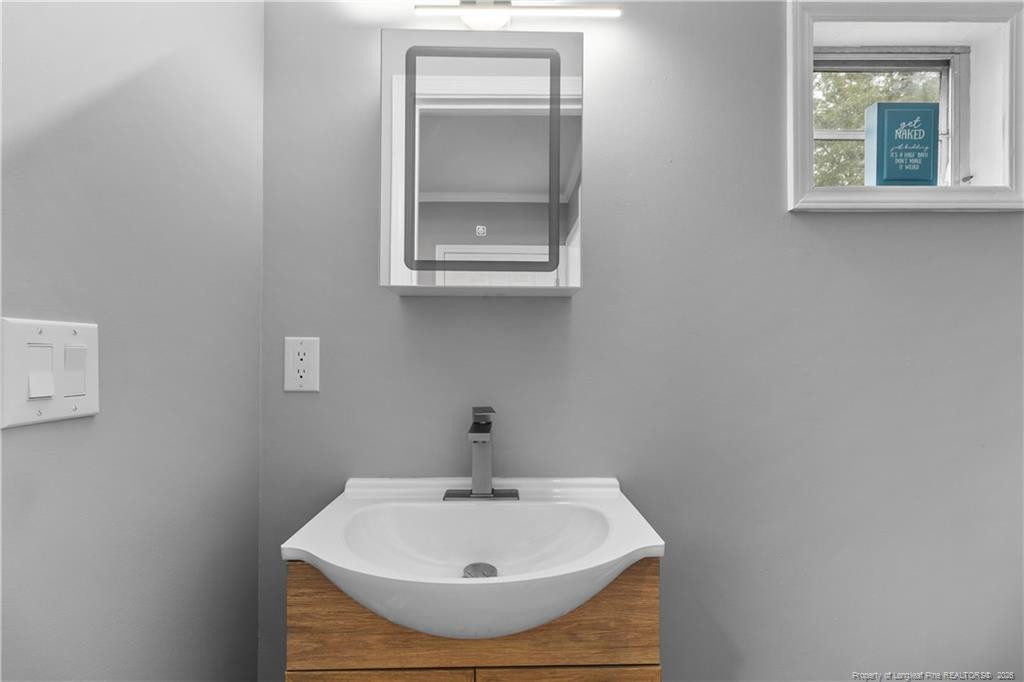 232 Circle Court Property Photo 16