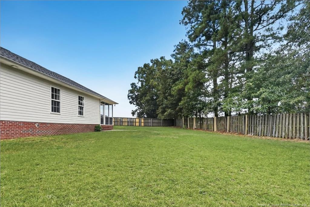 123 Usher Court Property Photo 15