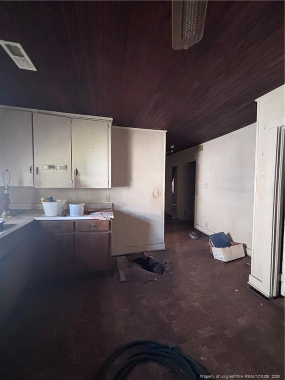1000 N King Avenue Property Photo 20