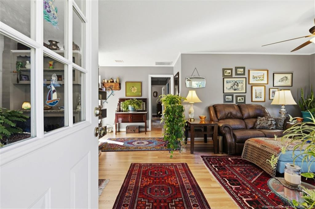 1802 Catawba Street Property Photo 8