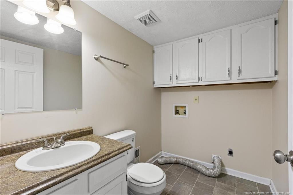 7886 Uriah Drive Property Photo 14