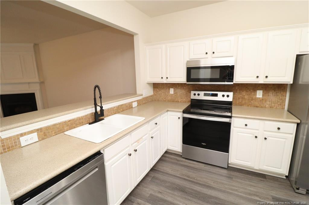 802 Sutter Gate Lane Property Photo 13