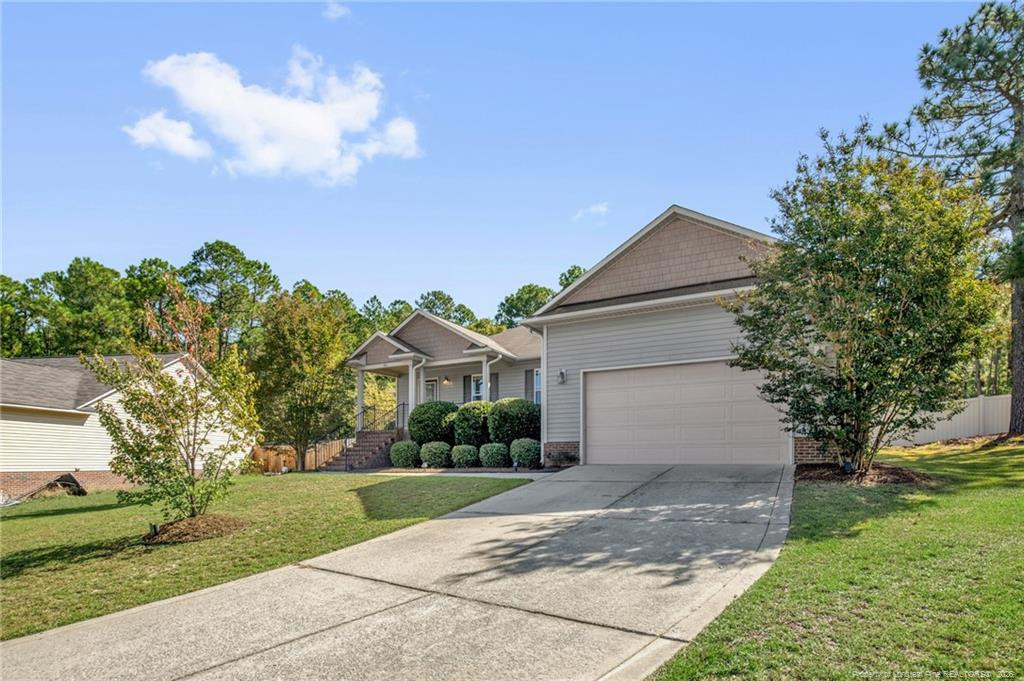 105 Season Drive Property Photo 3