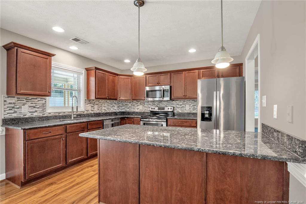 105 Season Drive Property Photo 15