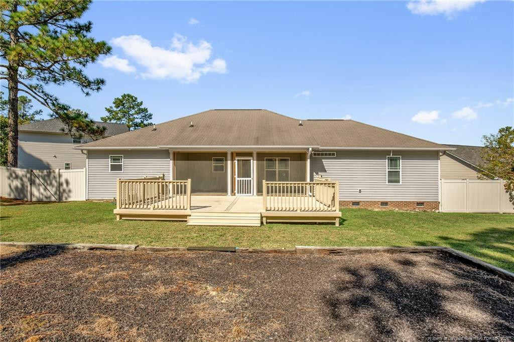 105 Season Drive Property Photo 32