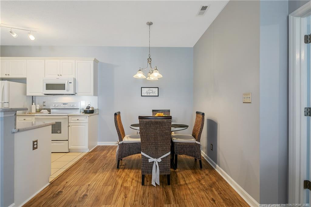 3129 Wisteria Lane 201 Property Photo 13