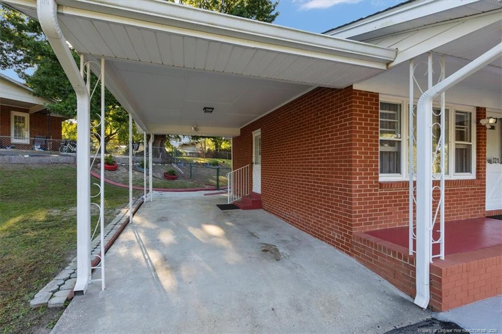321 Lansdowne Road Property Photo 6