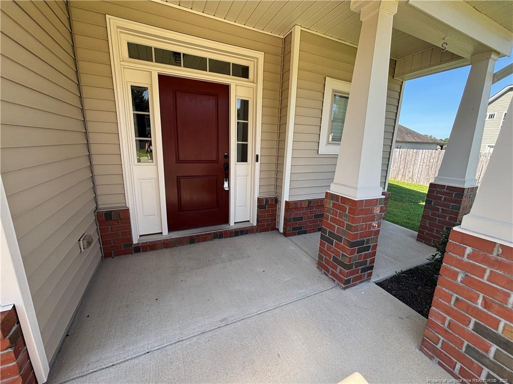 438 Roanoke Drive Property Photo 2