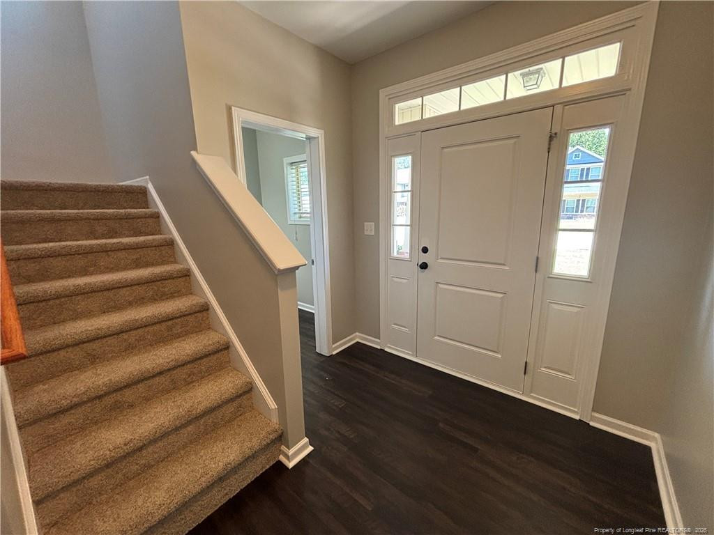 438 Roanoke Drive Property Photo 4