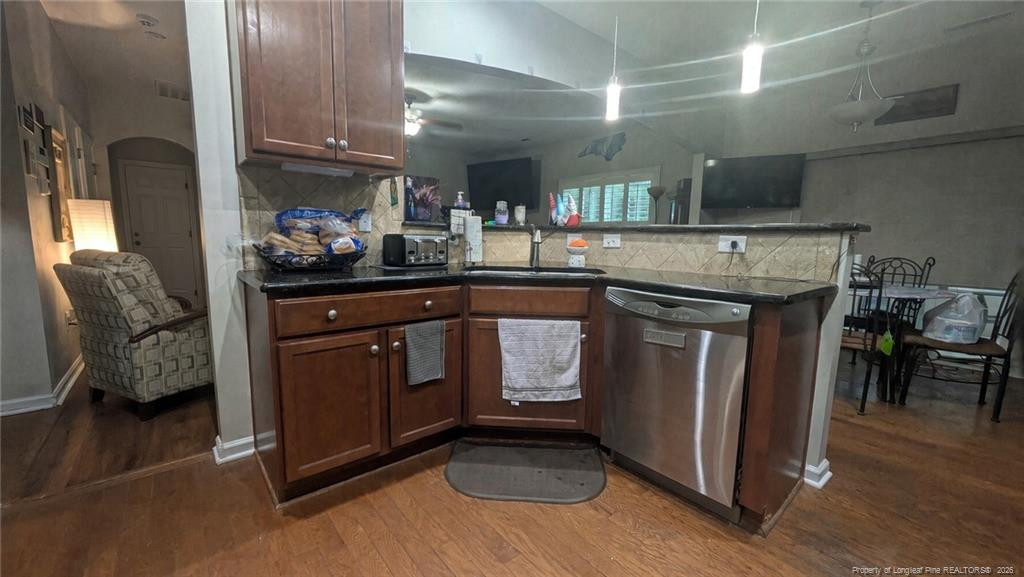 1504 Laguardia Drive Property Photo 2