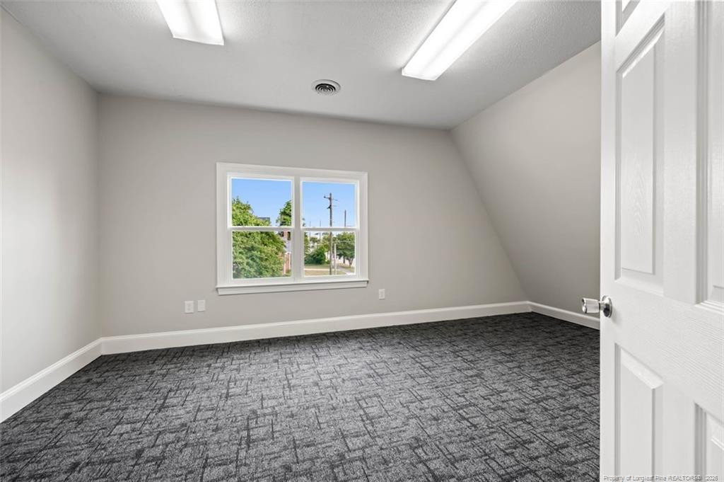 504 W Broad Street Property Photo 46