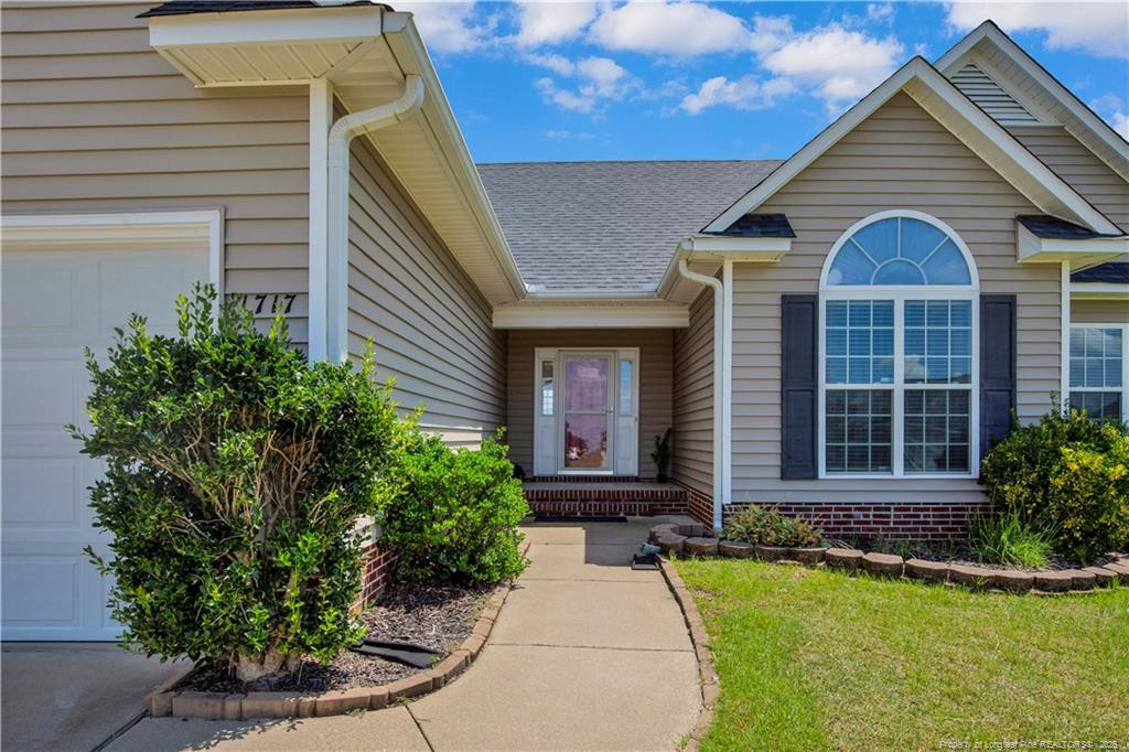 1717 Kershaw Loop Property Photo 3