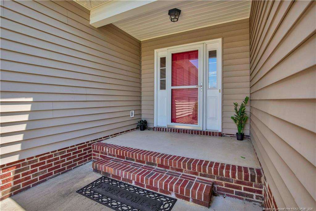 1717 Kershaw Loop Property Photo 4
