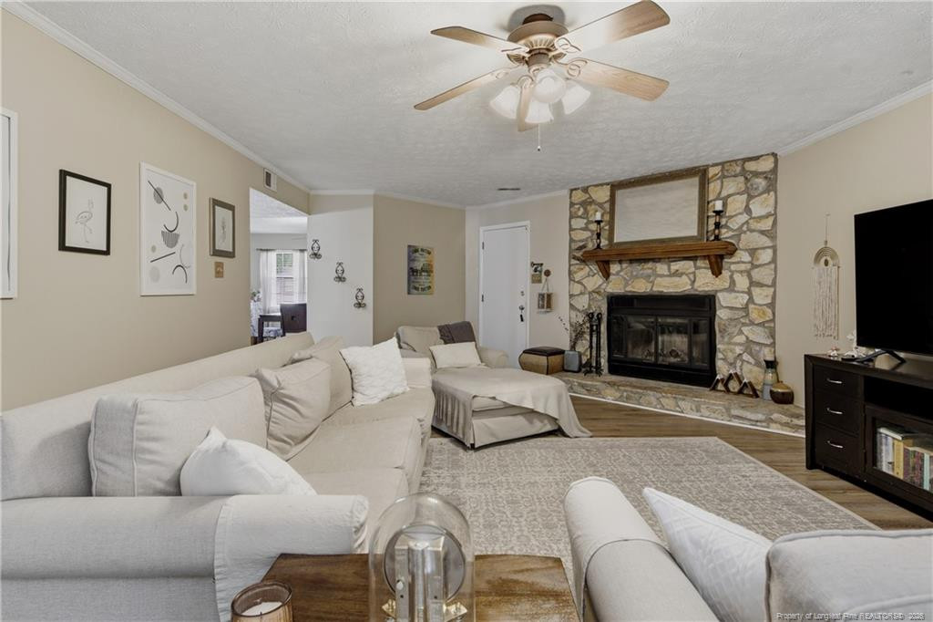 6841 Brasswood Drive Property Photo 13