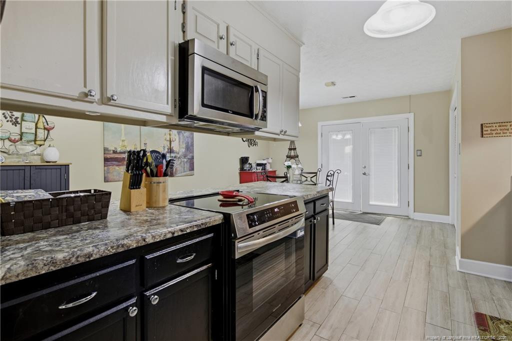 6841 Brasswood Drive Property Photo 22