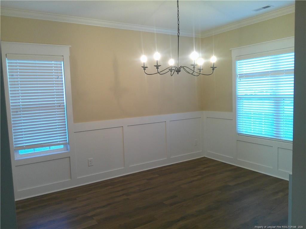 5205 Thruway Road Property Photo 6