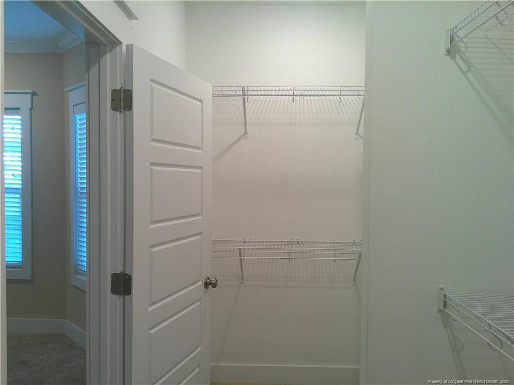 5205 Thruway Road Property Photo 14