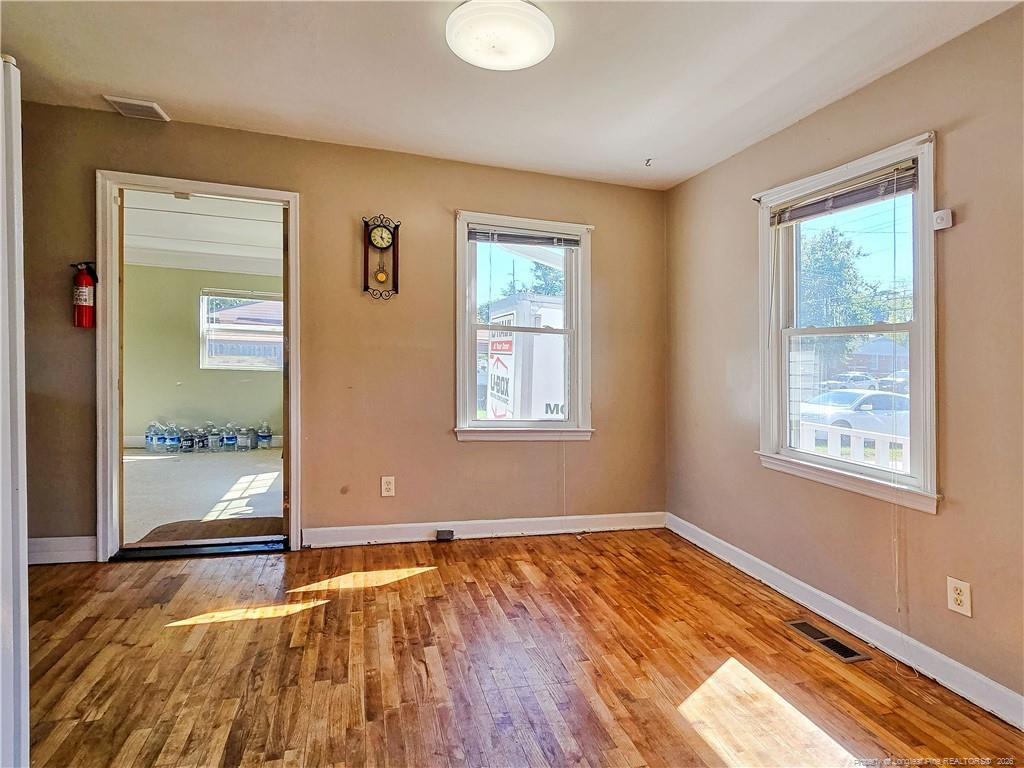 5128 Redwood Drive Property Photo 9