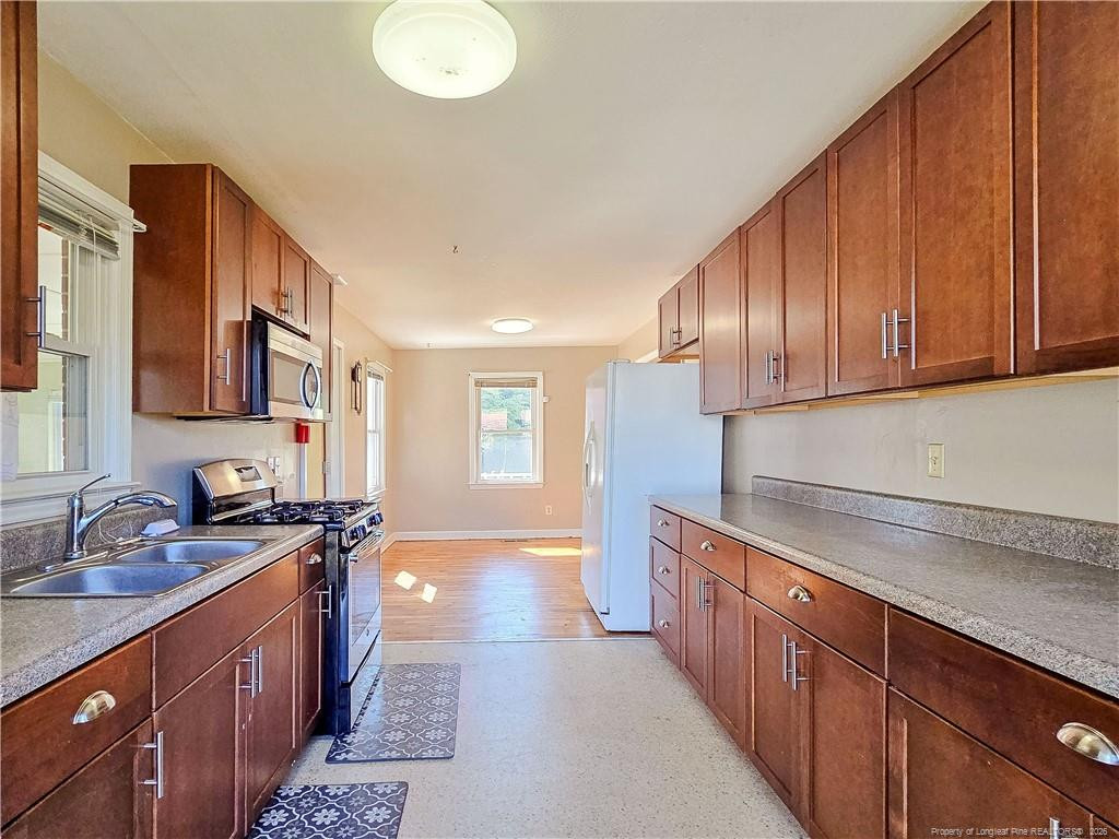 5128 Redwood Drive Property Photo 10