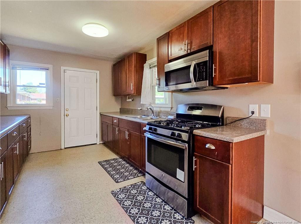5128 Redwood Drive Property Photo 14