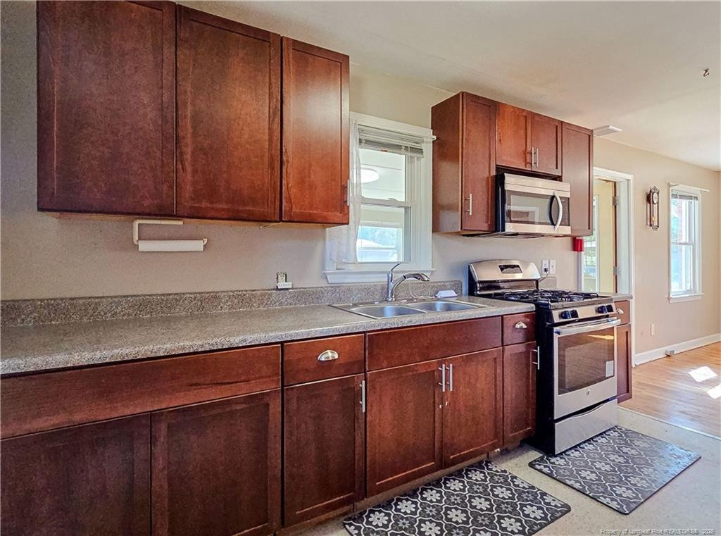 5128 Redwood Drive Property Photo 15