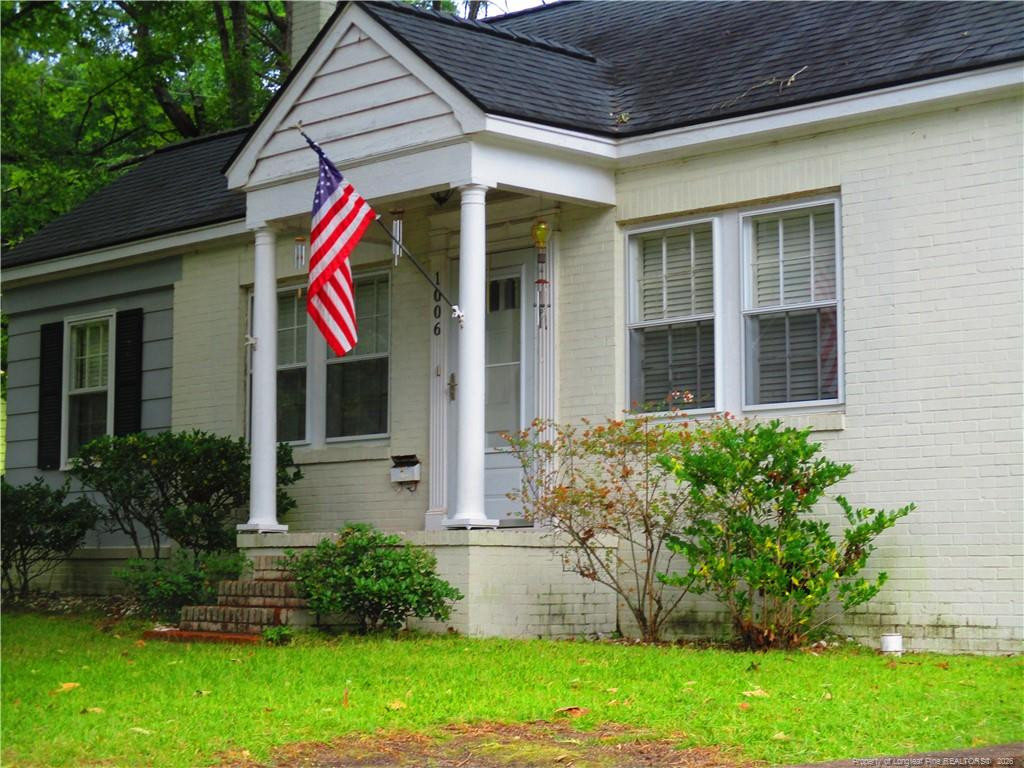 1006 W Rowan Street Property Photo 1