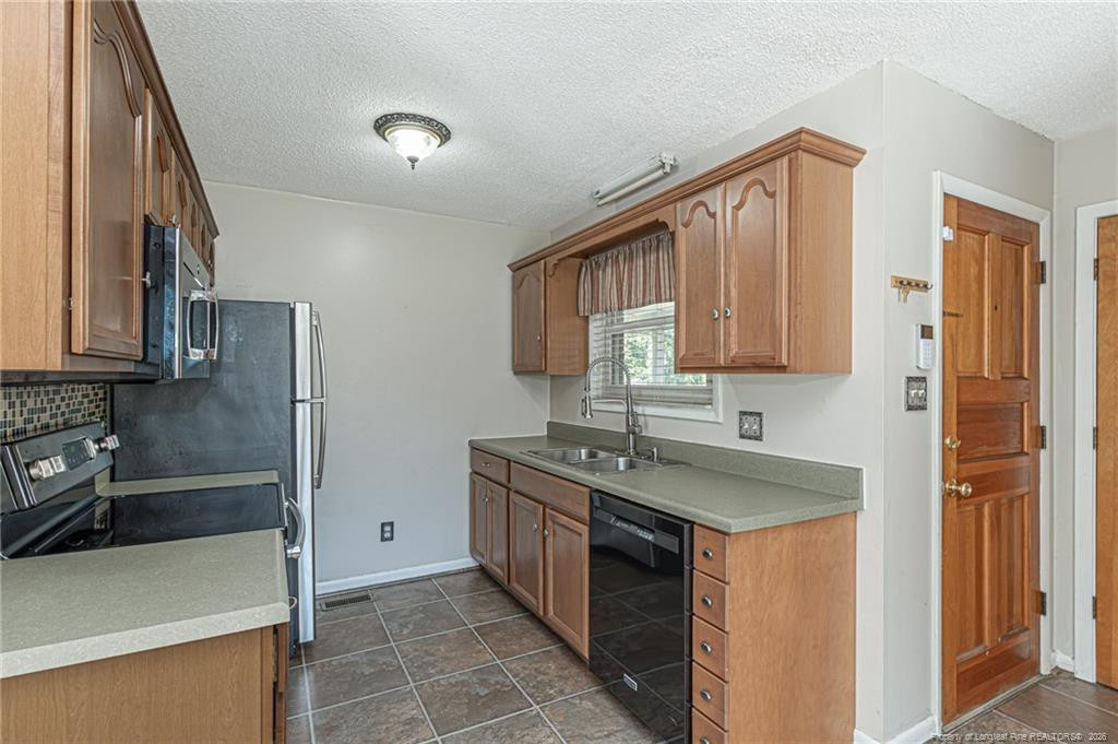 3019 Woolard Drive Property Photo 5