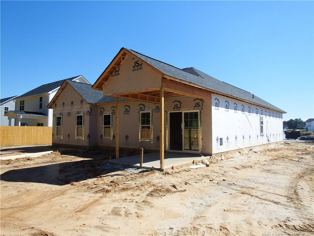 4832 Danastas Avenue Property Photo 9