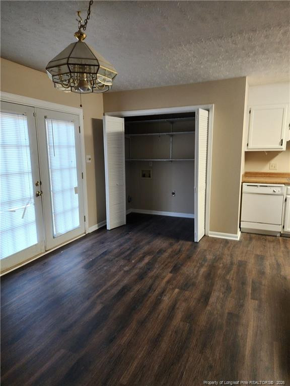 6873 Timbercroft Drive Property Photo 4