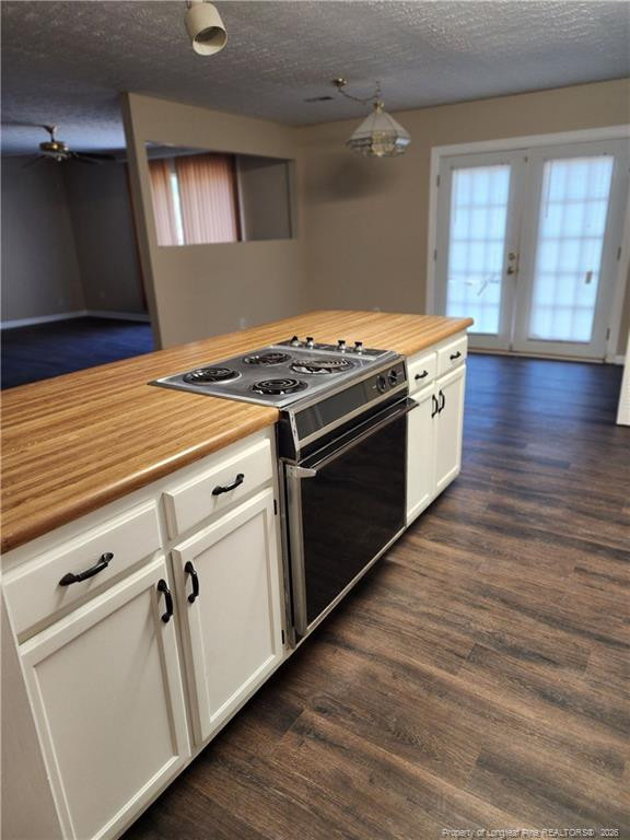 6873 Timbercroft Drive Property Photo 7