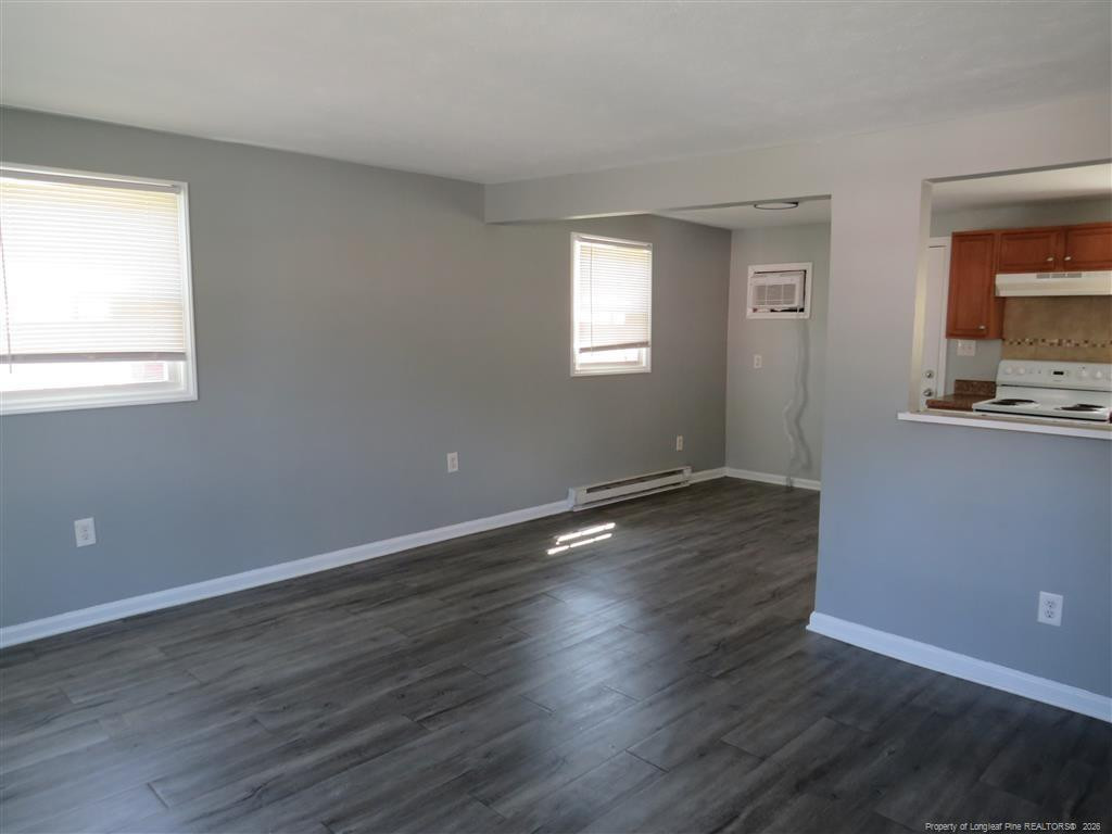 1909 King George Drive Property Photo 2