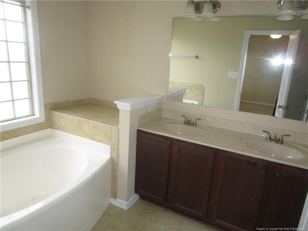 1164 Saint Johns Loop Property Photo 16