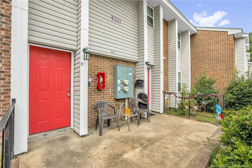 555 Winding Creek Road C Property Photo 3