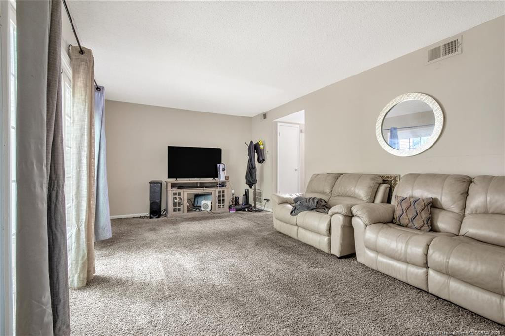555 Winding Creek Road C Property Photo 6