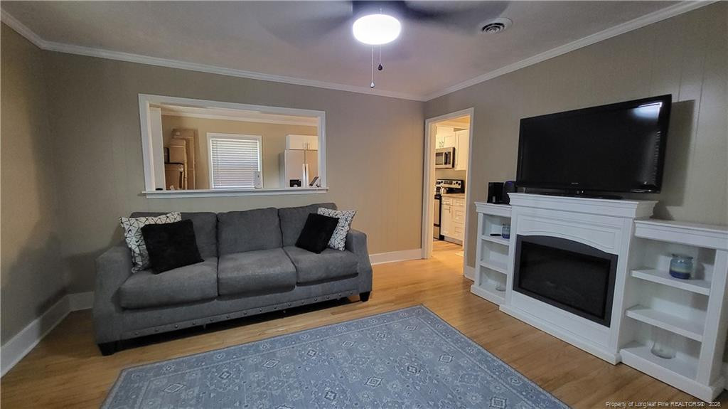 102 W Mcleod Street Property Photo 5