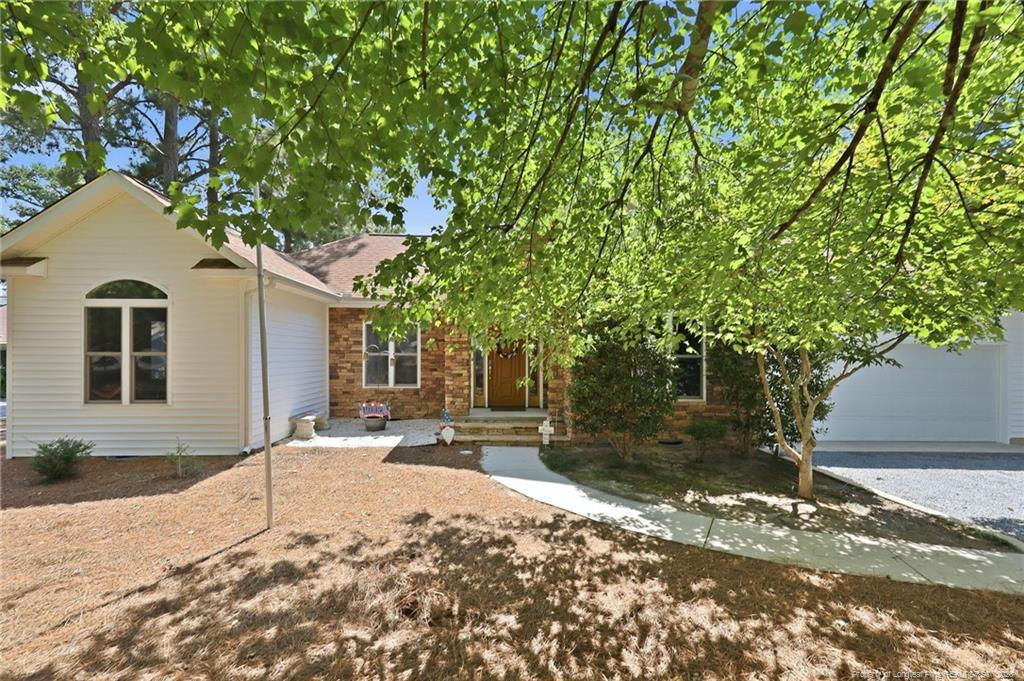104 Fox Run Court Property Photo 1