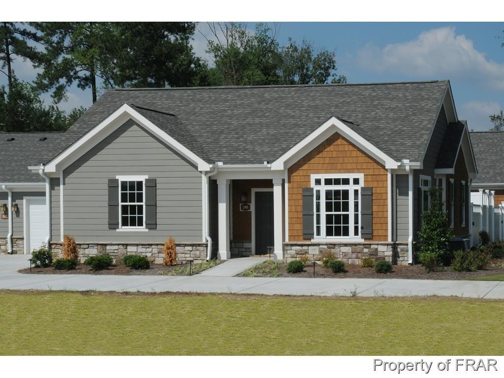 225 Nandina Court Property Photo 1