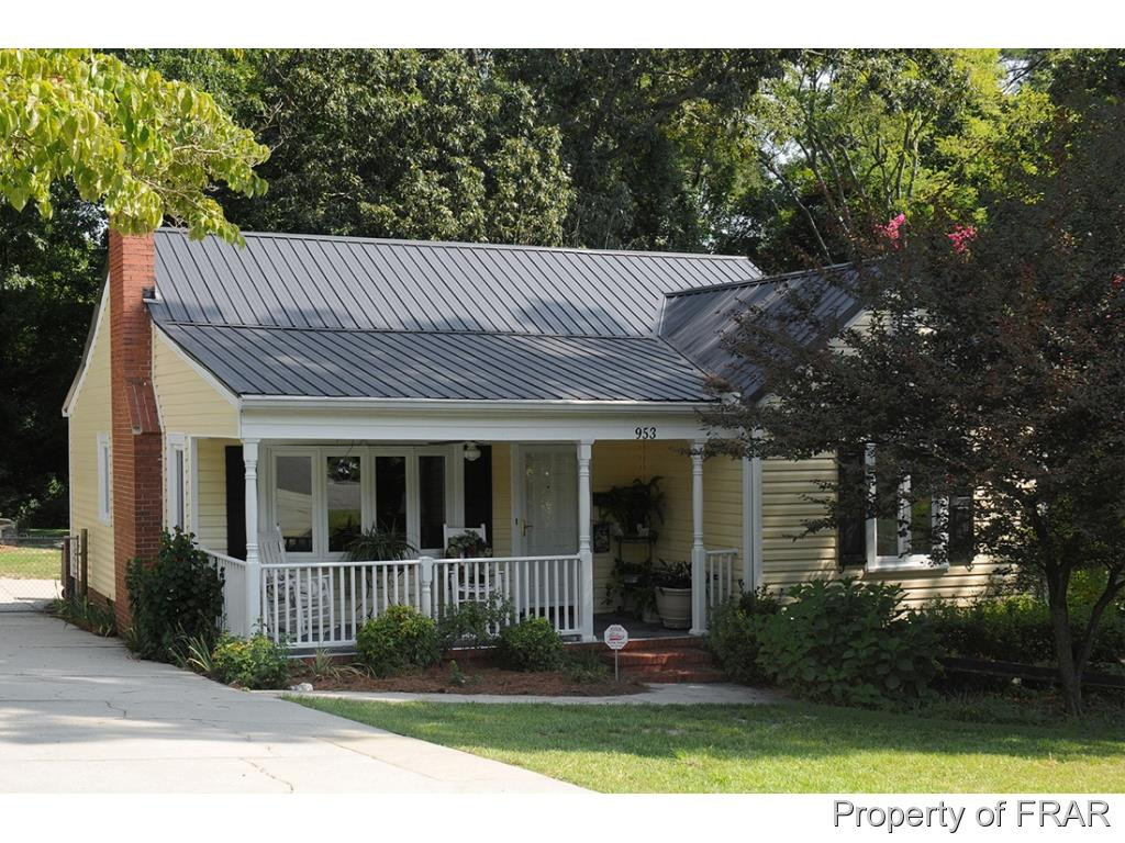 953 Mckimmon Road Property Photo 1