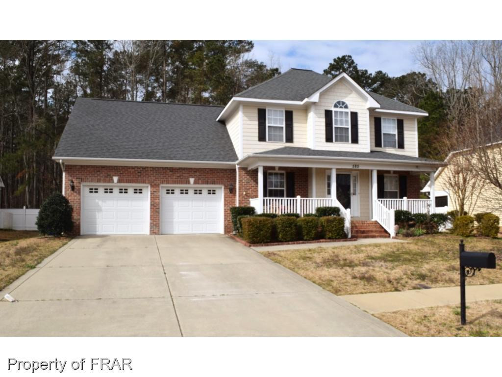 585 Thorncliff Drive Property Photo 1