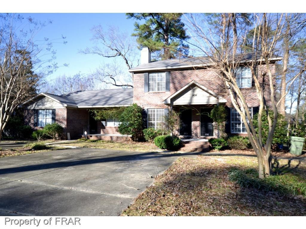 1424 Woodland Drive Property Photo 1