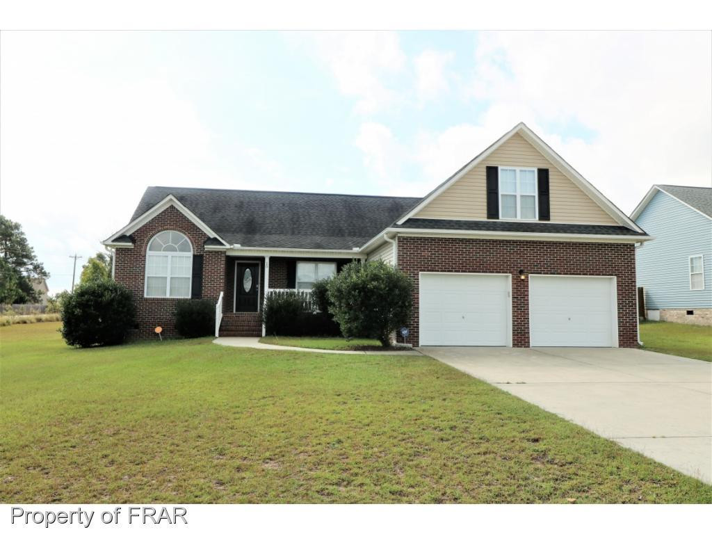 15 Lansing Court E Property Photo 1
